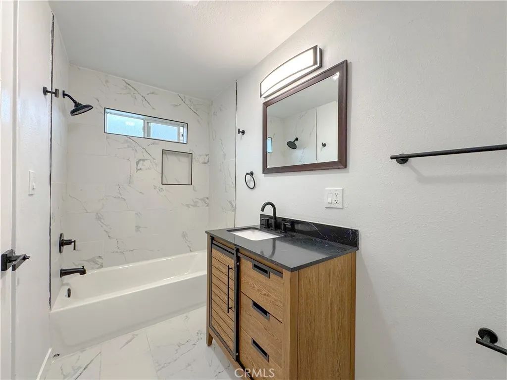 5557 Lemon Avenue, Long Beach, California 90805 home-pic-20