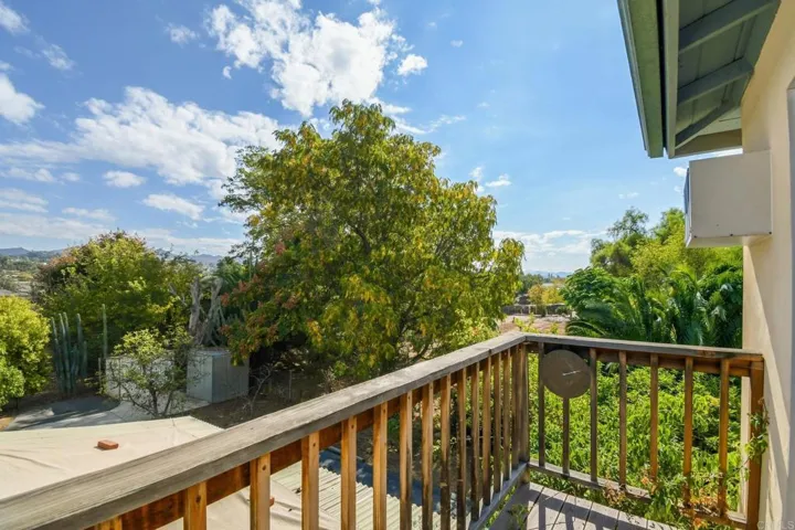 8475 Golden Ridge Road, Lakeside, California 92040