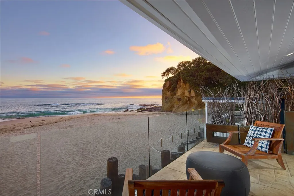 2800 Ocean Front, Laguna Beach, California 92651 home-pic-1