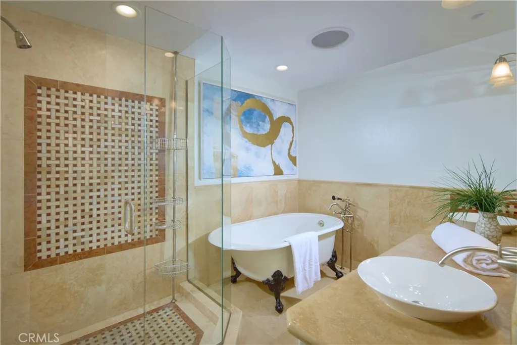 2800 Ocean Front, Laguna Beach, California 92651 home-pic-19