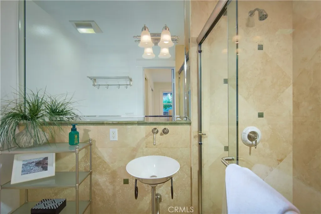2800 Ocean Front, Laguna Beach, California 92651 home-pic-18