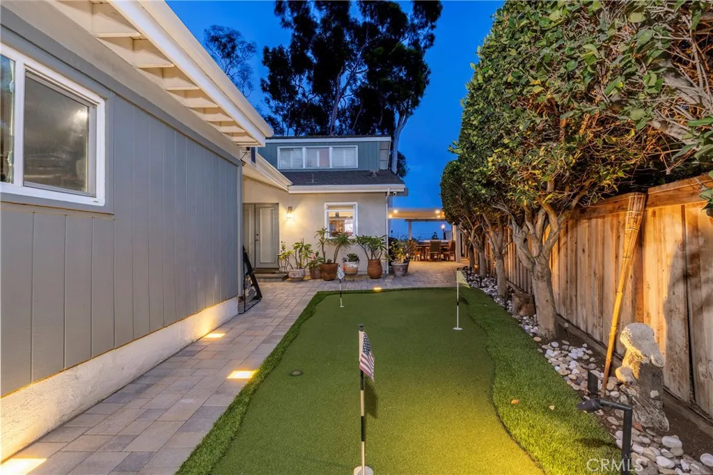 18446 Gina, Huntington Beach, California 92646 home-pic-2