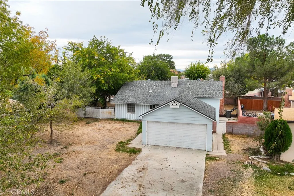 1354 W Jenner, Lancaster, California 93534 home-pic-1