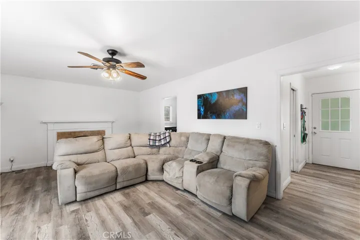 1354 W Jenner, Lancaster, California 93534