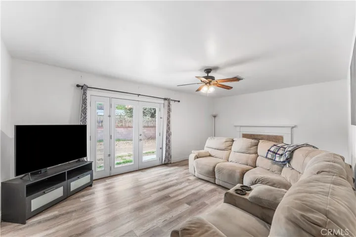 1354 W Jenner, Lancaster, California 93534