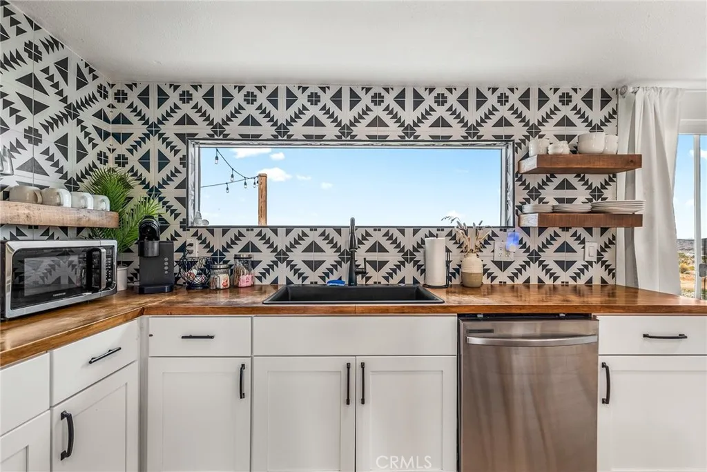 55500 Massachusets, Landers, California 92285 home-pic-27