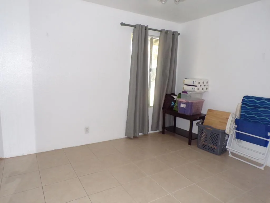 1548 Sunflower Court N, Palm Springs, California 92262 home-pic-5