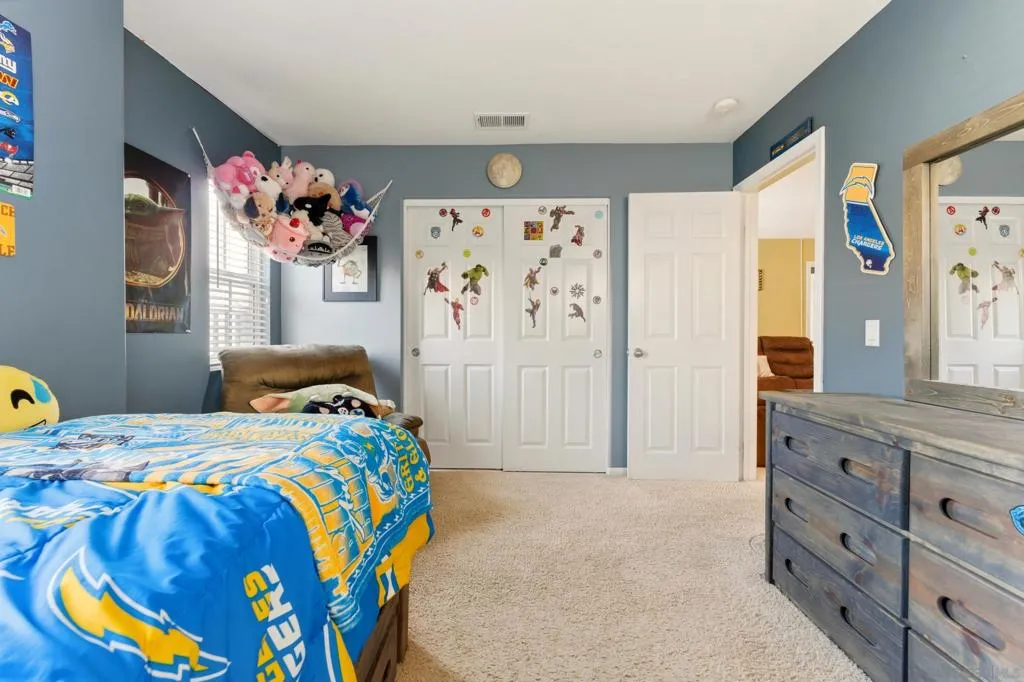 465 Ashbourne Gln, Escondido, California 92027 home-pic-35