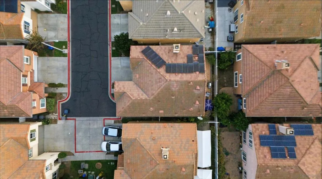 465 Ashbourne Gln, Escondido, California 92027 home-pic-49