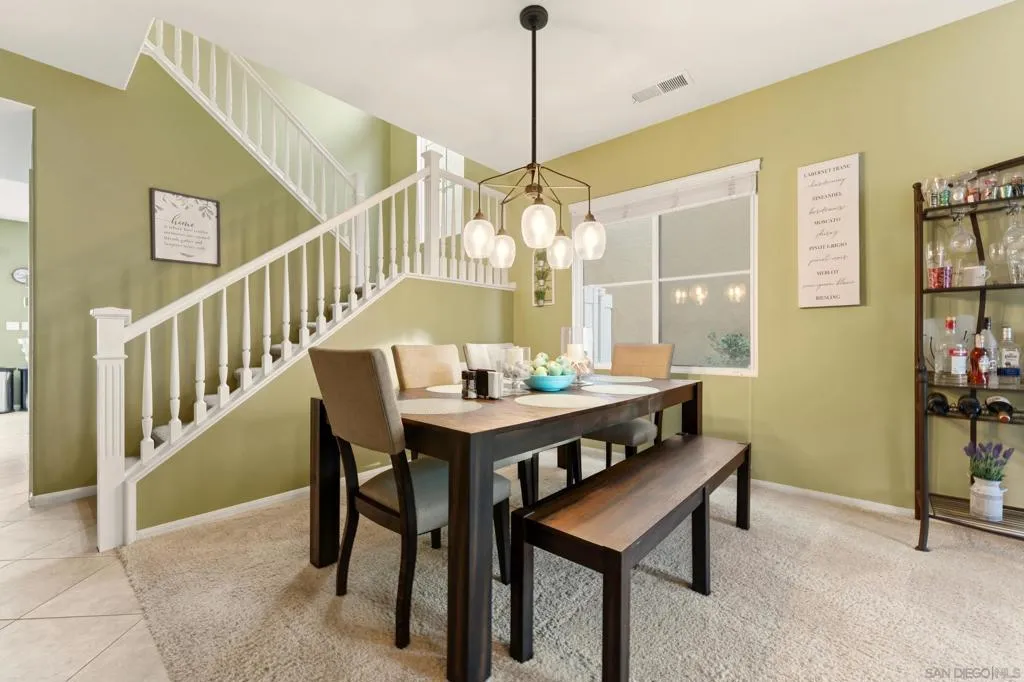 465 Ashbourne Gln, Escondido, California 92027 home-pic-9