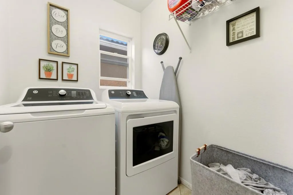 465 Ashbourne Gln, Escondido, California 92027 home-pic-37