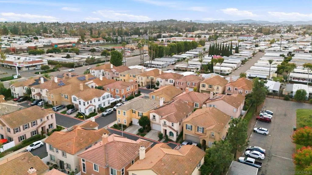 465 Ashbourne Gln, Escondido, California 92027 home-pic-47