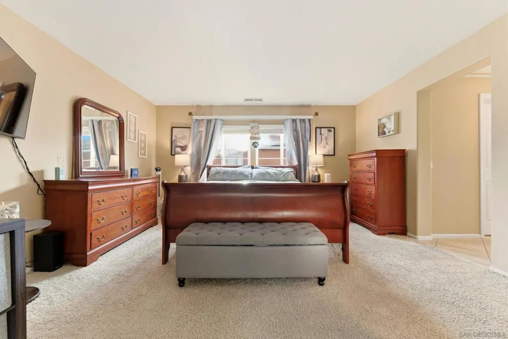 465 Ashbourne Gln, Escondido, California 92027 home-pic-19