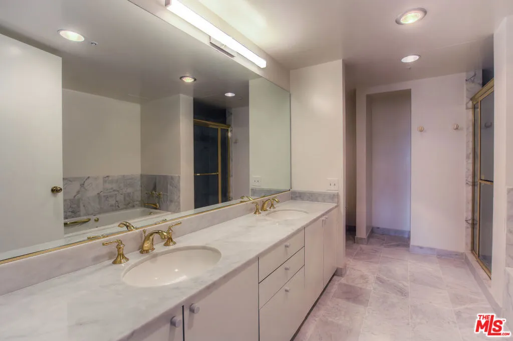 10520 Wilshire Boulevard 905, Los Angeles, California 90024 home-pic-11