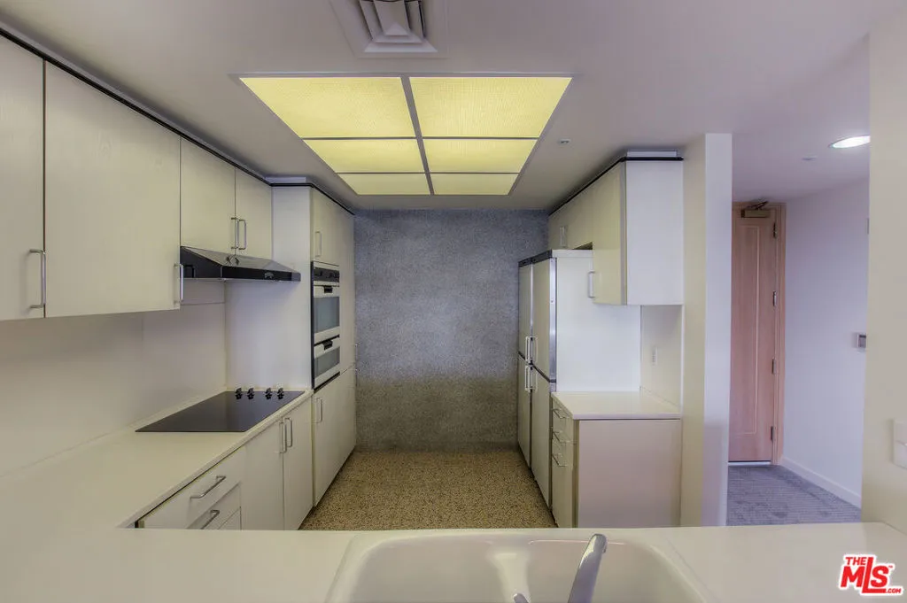 10520 Wilshire Boulevard 905, Los Angeles, California 90024 home-pic-7