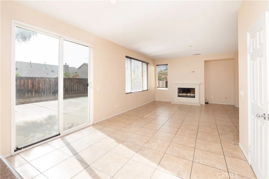26869 Claystone, Moreno Valley, California 92555 home-pic-13