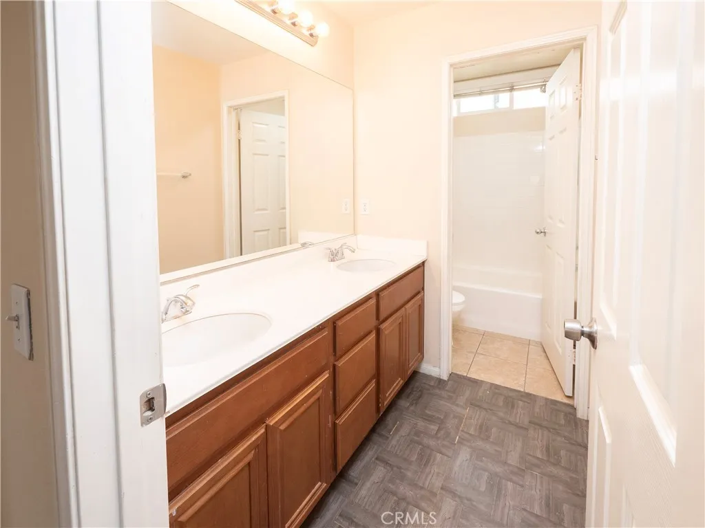 26869 Claystone, Moreno Valley, California 92555 home-pic-27