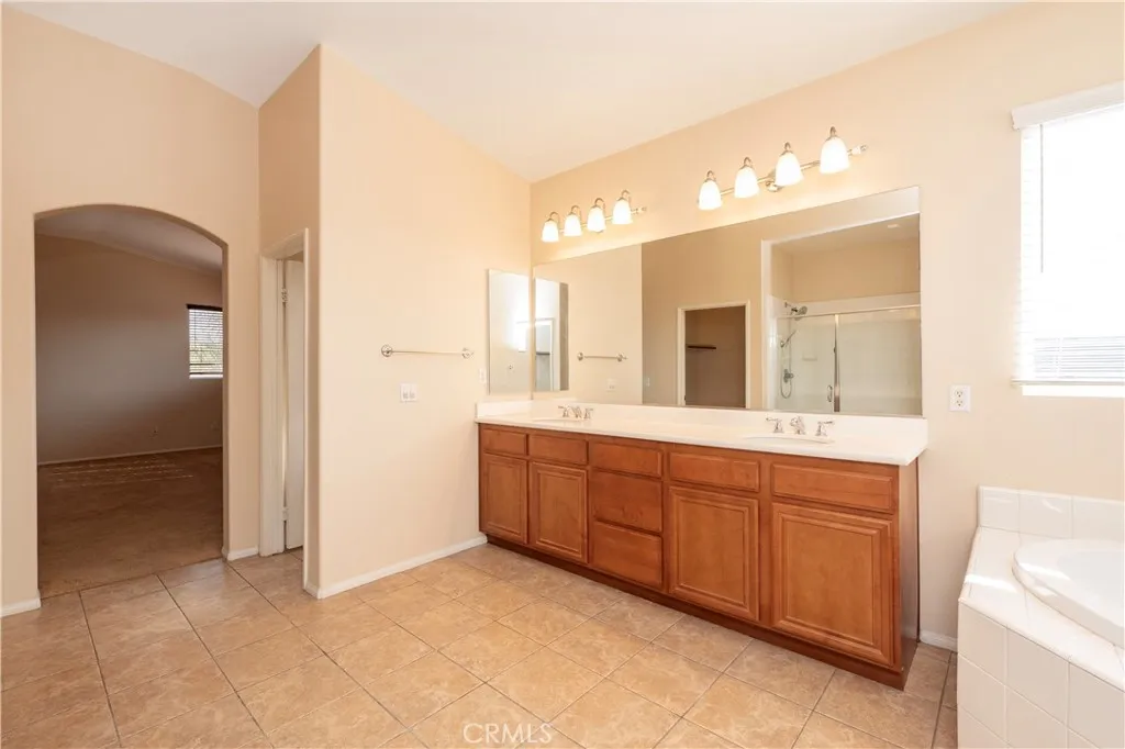 26869 Claystone, Moreno Valley, California 92555 home-pic-35