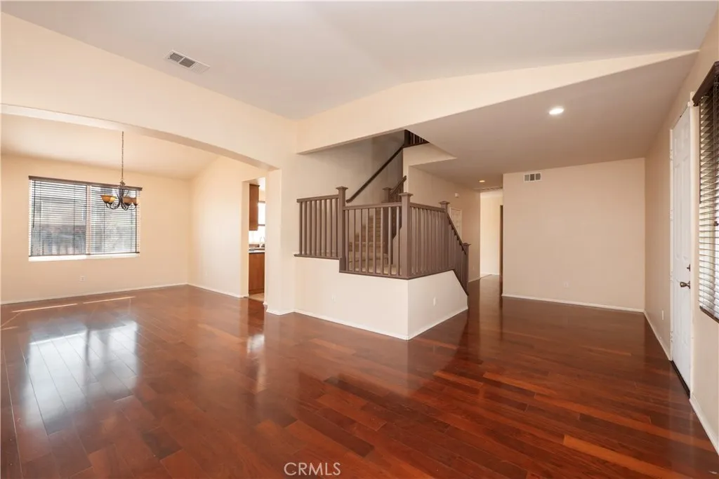 26869 Claystone, Moreno Valley, California 92555 home-pic-6