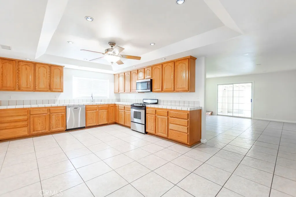 1258 Cossacks Place E, Glendora, California 91741 home-pic-5