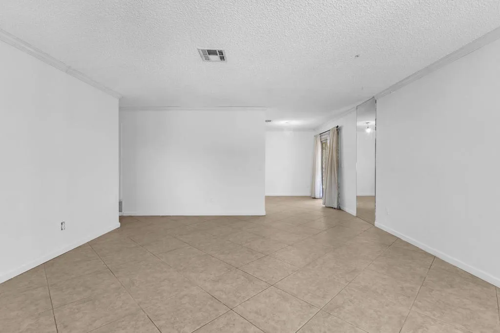 1880 Sharon Road, Palm Springs, California 92262 home-pic-24