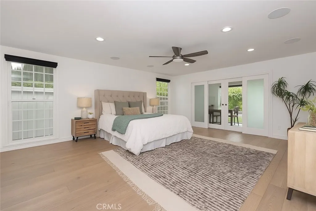 18089 Lake Encino, Encino, California 91316 home-pic-17