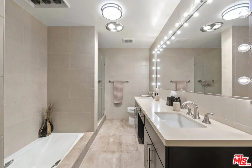 8455 Fountain Avenue 402, West Hollywood, California 90069 home-pic-27