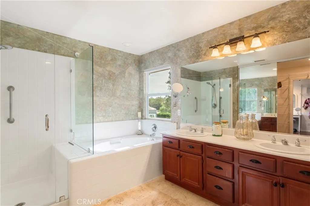 24599 Calle Perla, Murrieta, California 92562 home-pic-31