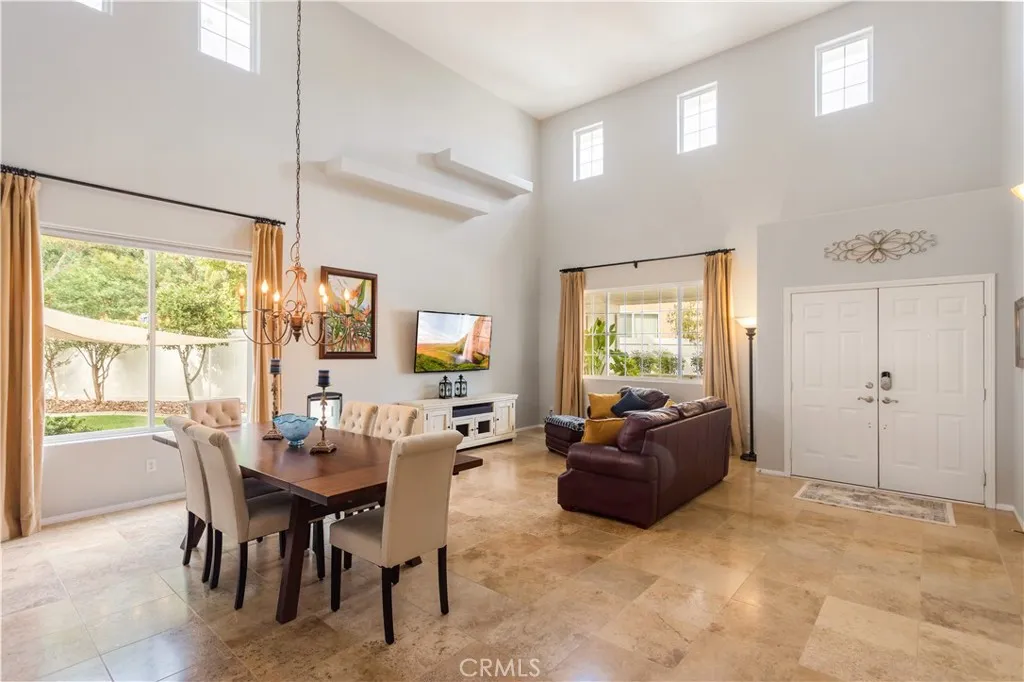 24599 Calle Perla, Murrieta, California 92562 home-pic-10