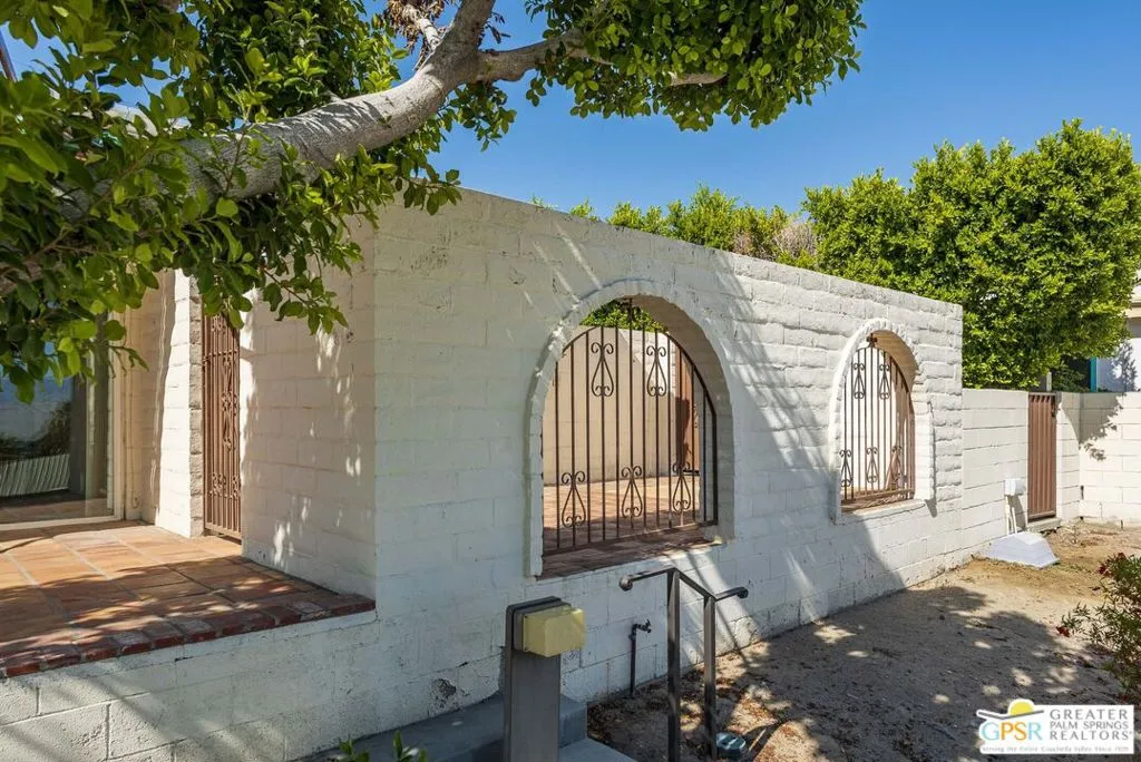 39005 Bel Air Drive, Cathedral City, California 92234 home-pic-3