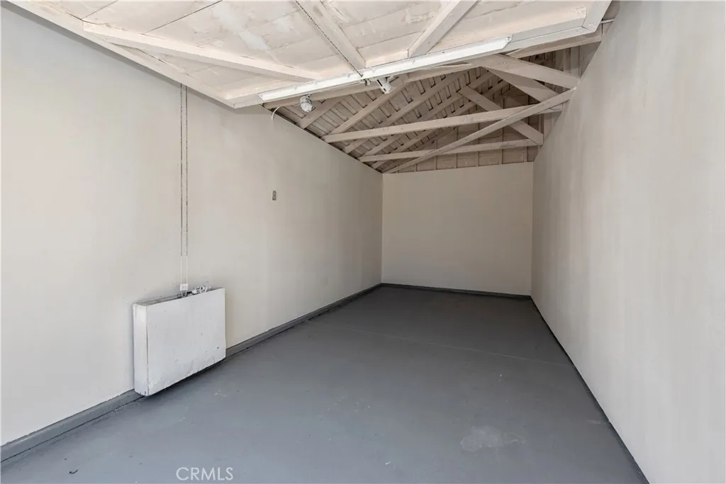 8713 Alondra, Paramount, California 90723 home-pic-37