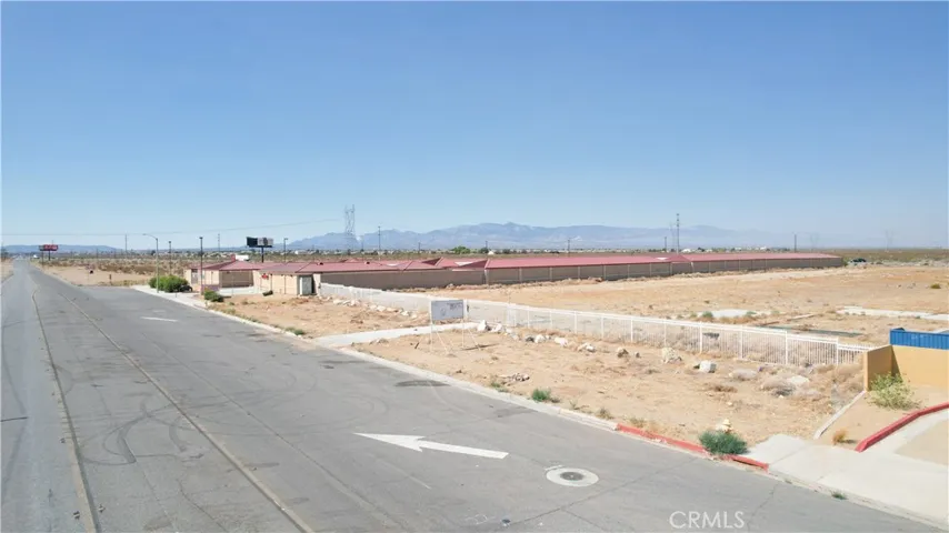 16454 Adelanto Road, Adelanto, California 92301 — photo 5