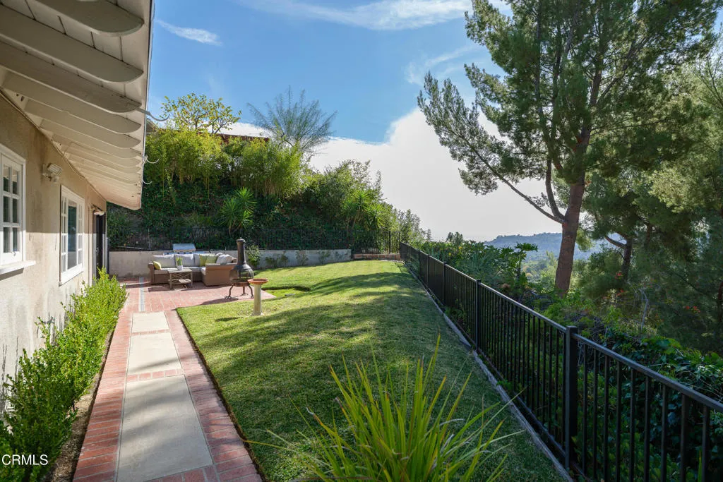 516 Venado Vista Drive, La Canada Flintridge, California 91011 home-pic-40