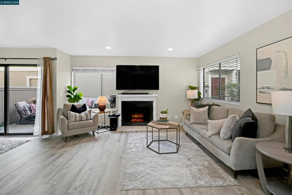 303 Atlas Dr 7, Hercules, California 94547 home-pic-8