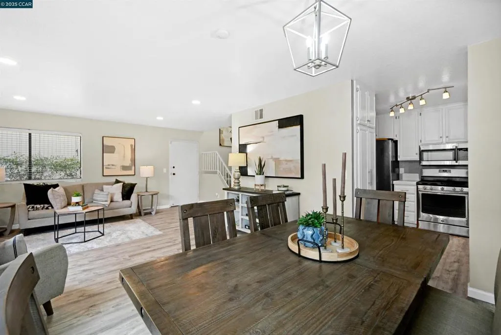 303 Atlas Dr 7, Hercules, California 94547 home-pic-16