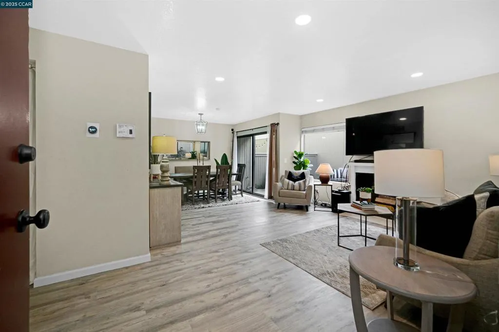 303 Atlas Dr 7, Hercules, California 94547 home-pic-7