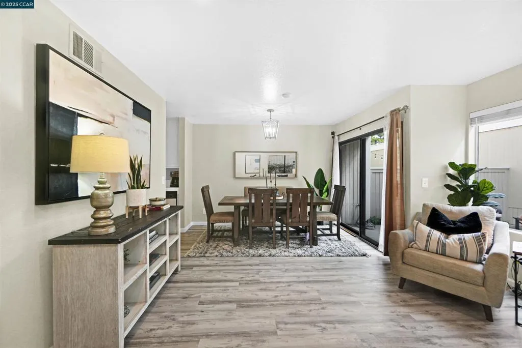 303 Atlas Dr 7, Hercules, California 94547 home-pic-12