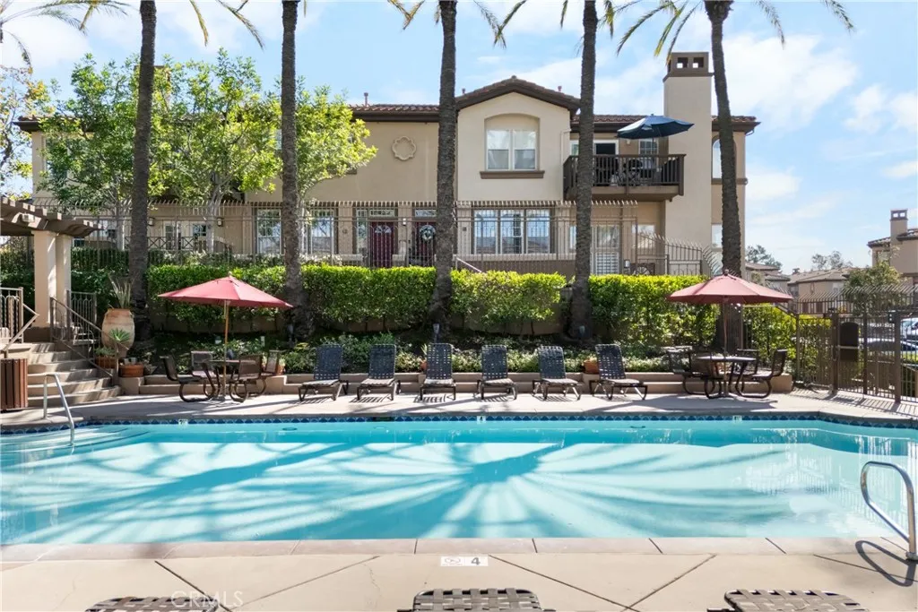 28 Montana Del Lago, Rancho Santa Margarita, California 92688 home-pic-32