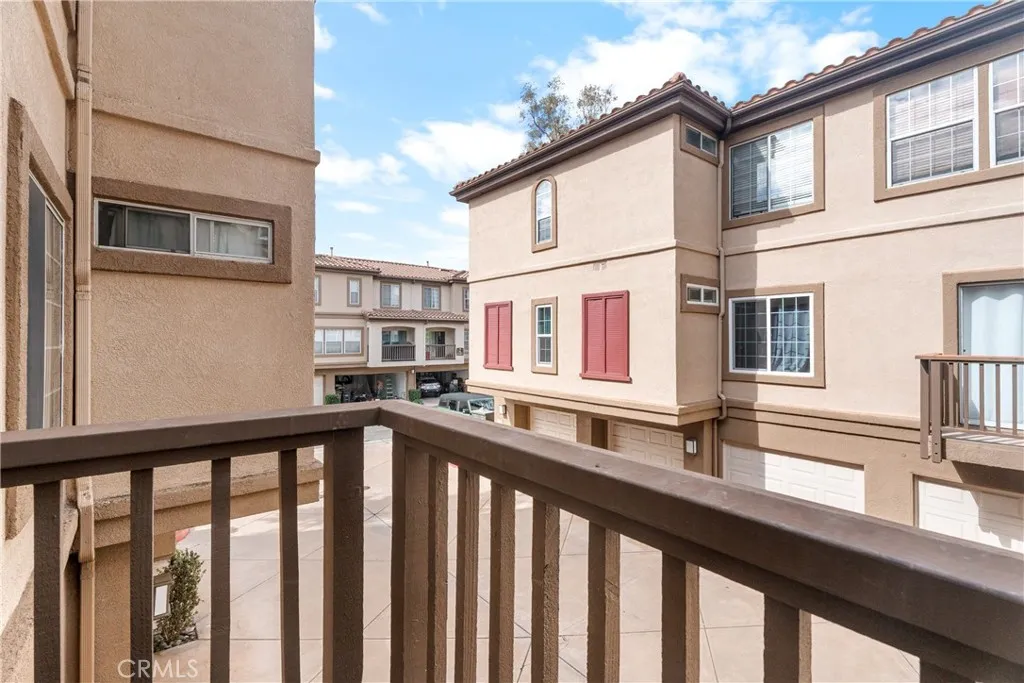 28 Montana Del Lago, Rancho Santa Margarita, California 92688 home-pic-18