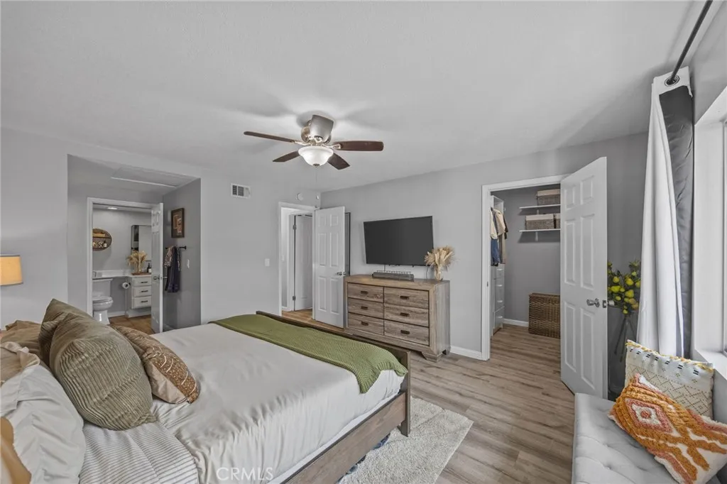 8213 Woodland 40, Buena Park, California 90620 home-pic-21