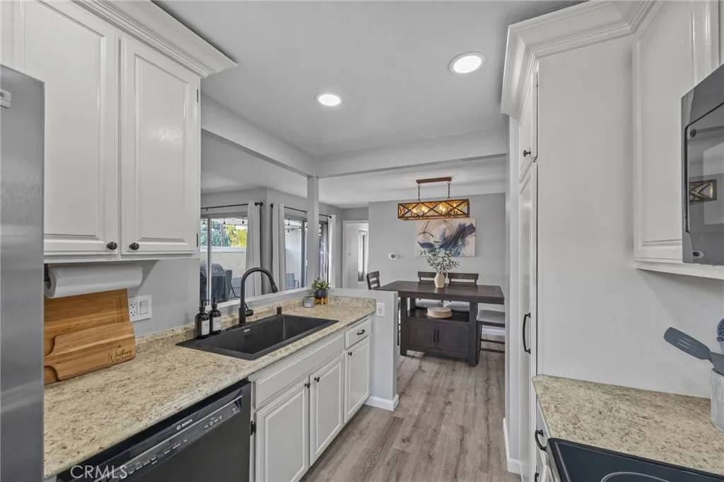 8213 Woodland 40, Buena Park, California 90620 home-pic-13