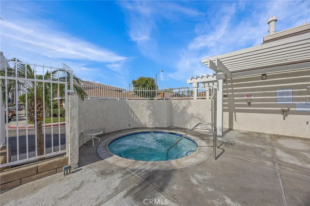 8213 Woodland 40, Buena Park, California 90620 home-pic-35