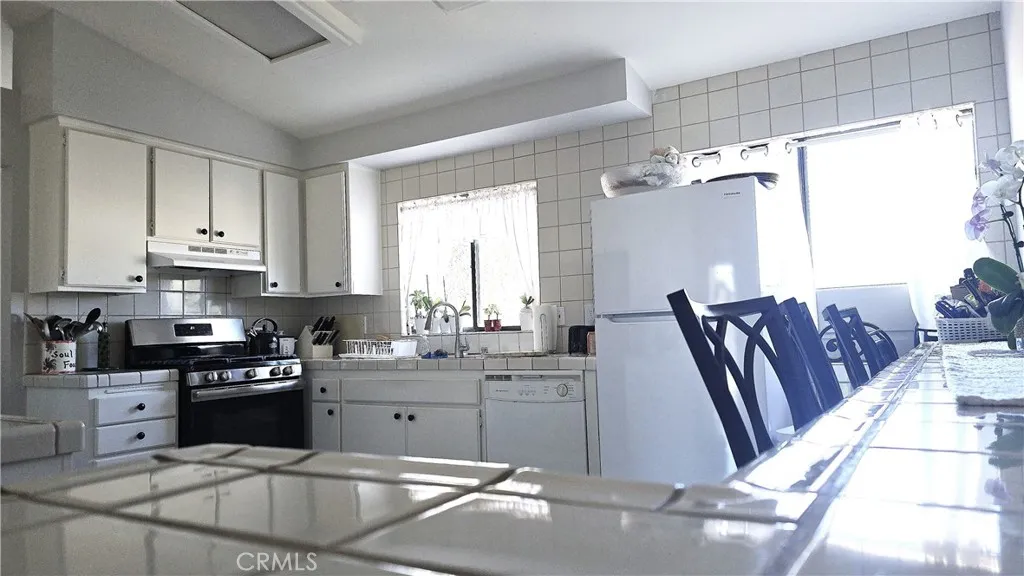 37908 17th Street E, Palmdale, California 93550 home-pic-7