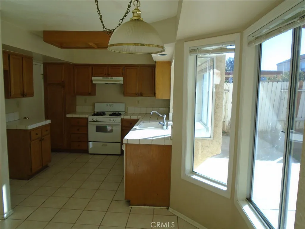 37739 Cardiff, Palmdale, California 93550 home-pic-3