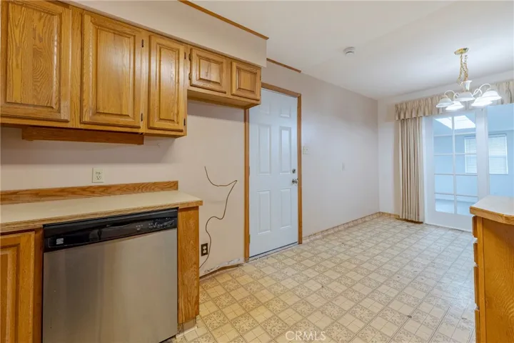 1665 Patricia, Merced, California 95340