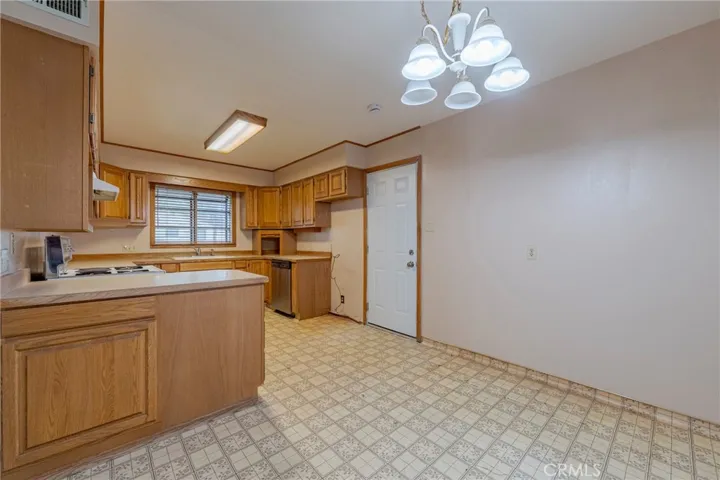 1665 Patricia, Merced, California 95340