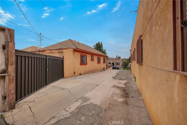 2811 -2813 E Boulder Street, Los Angeles, California 90033