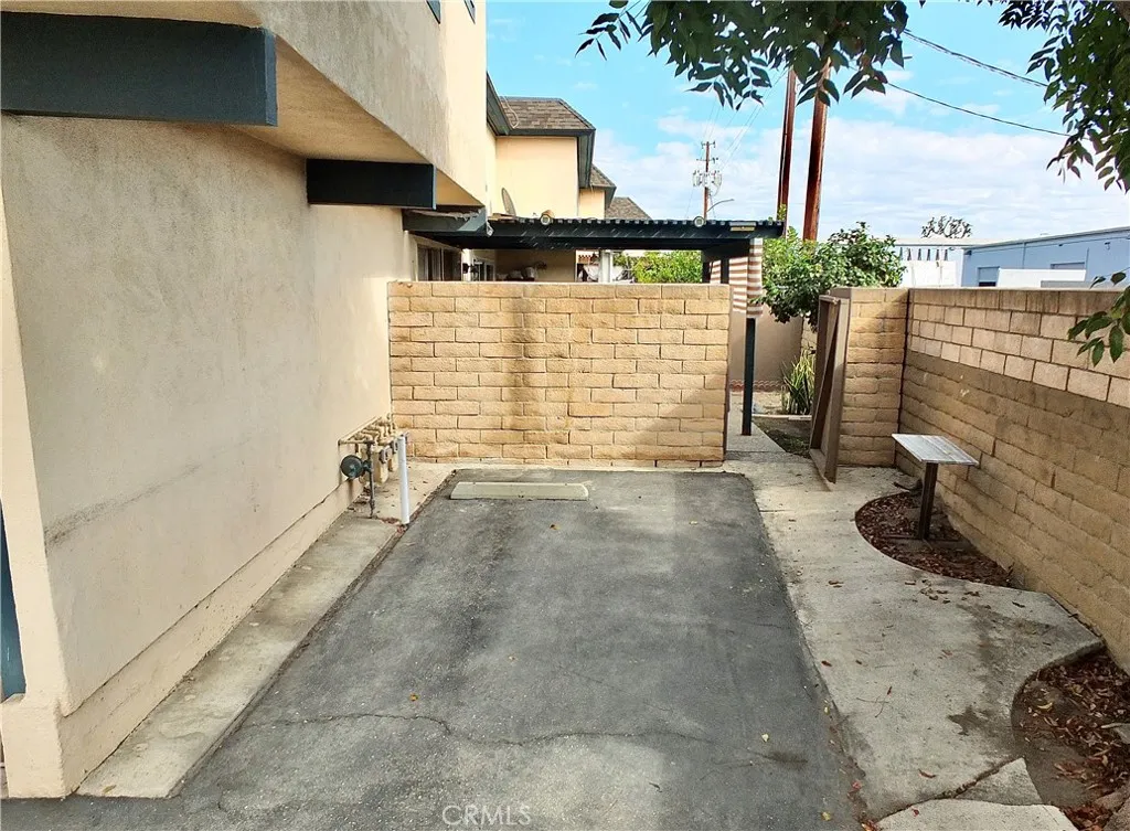 1136 S Dover, Anaheim, California 92805 home-pic-19