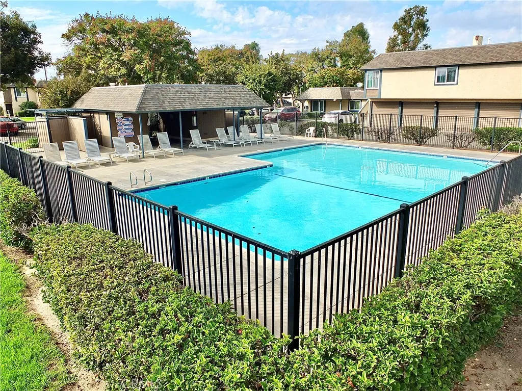 1136 S Dover, Anaheim, California 92805 home-pic-2