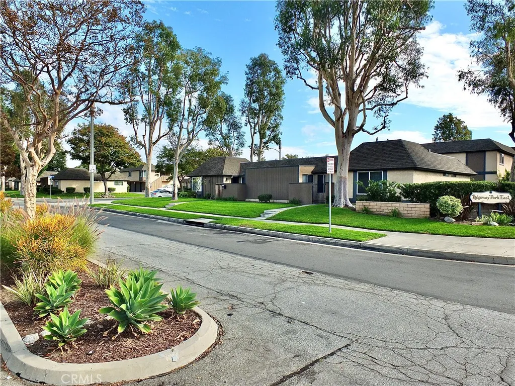 1136 S Dover, Anaheim, California 92805 home-pic-25